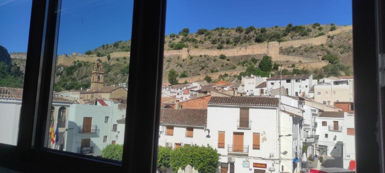 Muy Centrico La Plaza Apartment Chulilla Exterior foto